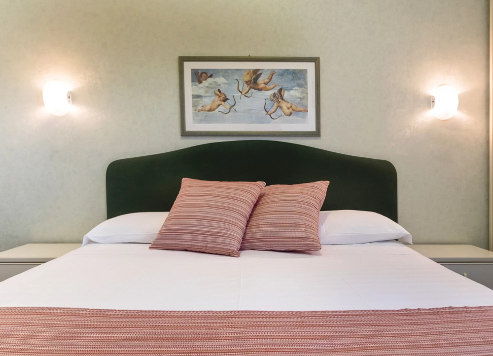 media.camera-prestige 1