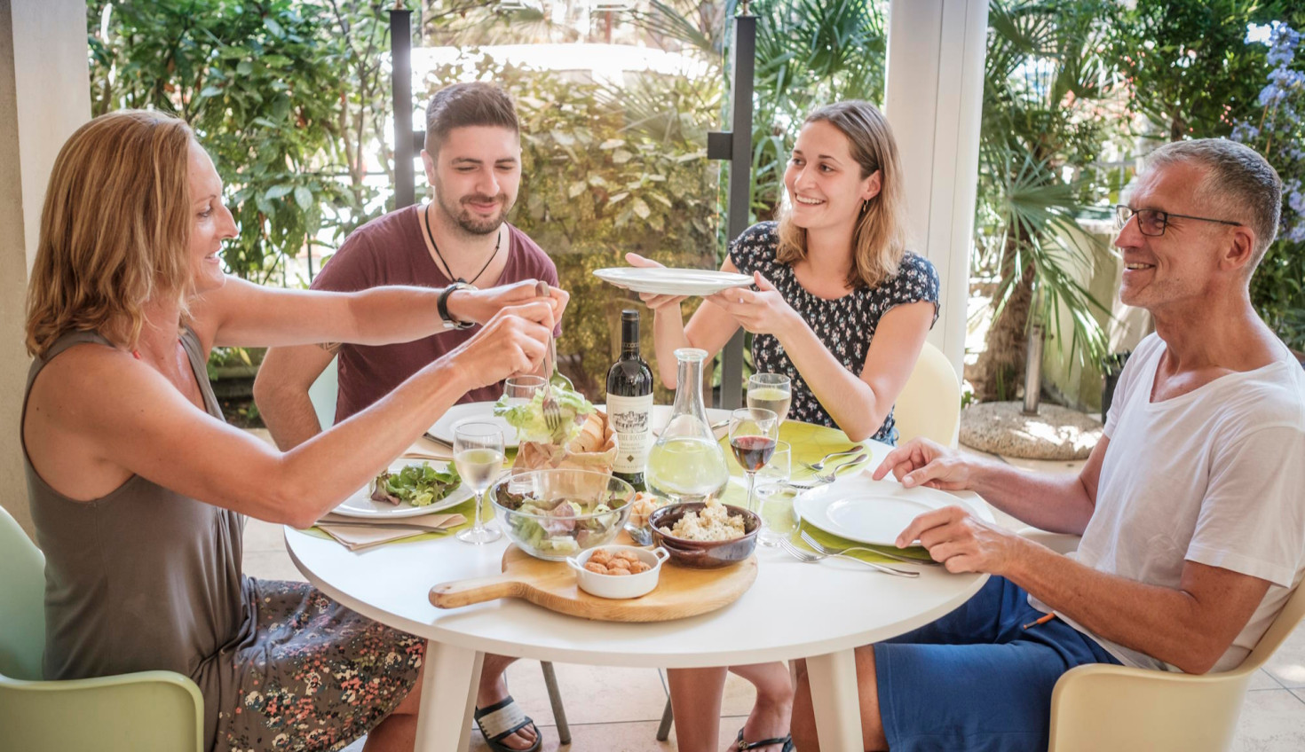 media.cover-off-settimane-centrali-agosto-souvenir